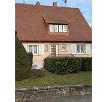 Stilvoll modernisiertes Zweifamilienhaus in Schliengen