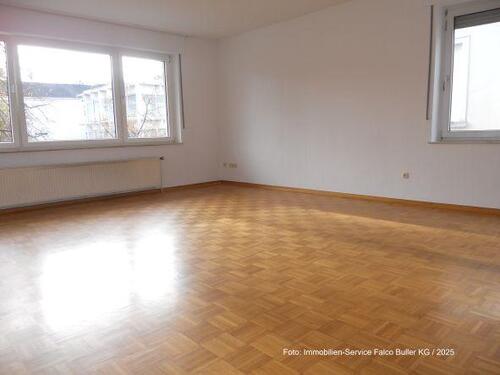 Foto - 3-Zimmer-Mietwohnung - 700,00 EUR Kaltmiete, ca.  107,00 m²