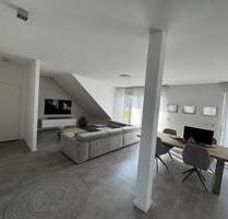 Helle Dachgeschosswohnung mit Süd-West-Balkon, Garage & Blick ins - Oberhausen Alstaden