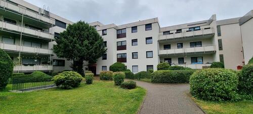 Foto - 4,5 Zimmer Wohnung 114qm Balkon, Tiefgarage und Schwimmbad