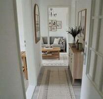 CHARME & BARRIEREARM | Erdgeschoss | 2,5 Zimmer | Balkon | Badewanne - Wittmund