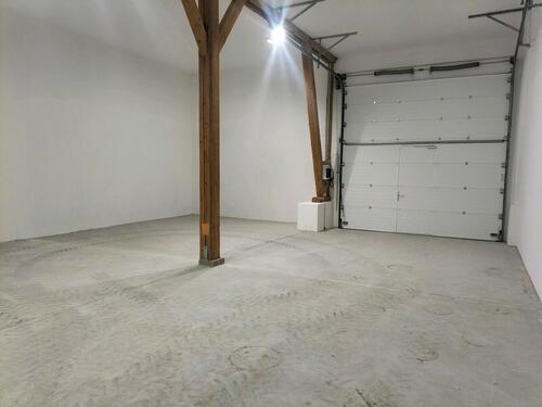 Foto - große GarageHalle - 3,00&nbsp;EUR Miete,