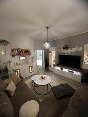 Foto - Wieder verfügbar: 3-Zi.-Wohnung im 2. OG mit EBK in Auerbach