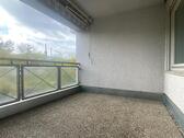Foto - Freie 3-Zi.-Whg. mit Balkon, Aufzug, ca. 75 m² Wfl., TG-Stellpl.