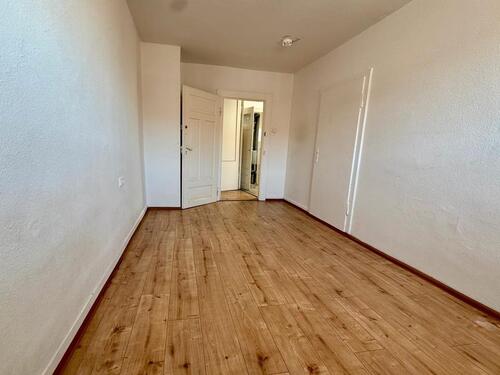 Foto - 1 Zimmer Dachgeschoßwohnung zur Miete in Karlsruhe