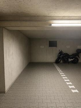 Foto - Tiefgaragenstellplatz zu vermieten – 69181 Leimen