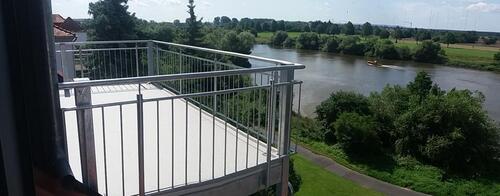 Foto - 3 ETW, direkte Mainlage mit Balkon, Terrasse + eigenem Garten