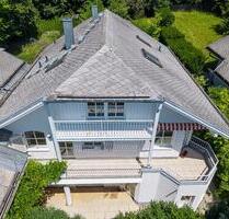 Großzügiges Haus mit viel Charme und Natur - Starnberg