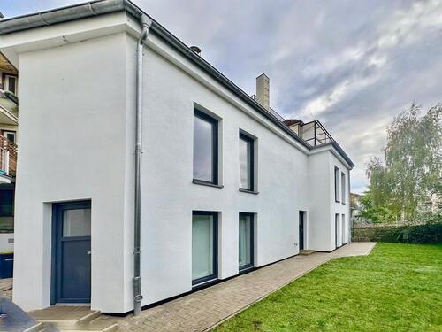 Foto - Moderne, möblierte 2-Etagen-Wohnung mit Garten im Hinterhaus