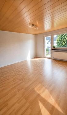 Foto - Kapitalanlage: Vermietete 3-Zimmer-Eigentumswohnung in Spich