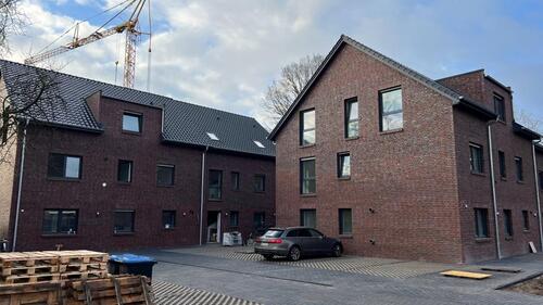 Foto - Große 5-Zimmer-Neubauwohnung mit Dachterrasse und PKW Stellplatz