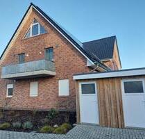 Stilvolle 4 Zimmer Maisonette-Wohnung mit Dachterrasse - Weddingstedt