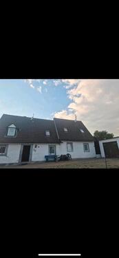 Foto - Einfamilienhaus zu Verkaufen - 109.000,00&nbsp;EUR Kaufpreis, ca.&nbsp; 170,00&nbsp;m&sup2;