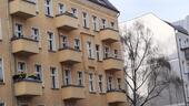 Foto - Helle 2-Zimmer Altbauwohnung, Balkon, bezugsfrei, provisionsfrei