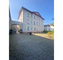 Gewerbe & Bürofläche in herrschaftlichem Ambiente - Weilburg
