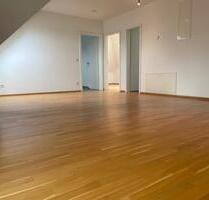 Helle Dachgeschosswohnung in Seligenstadt