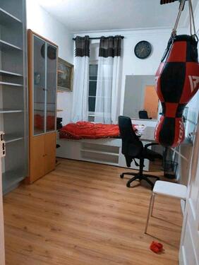 Foto - Möbliertes Zimmer zu vermieten - 500,00&nbsp;EUR Kaltmiete, ca.&nbsp; 13,00&nbsp;m&sup2;