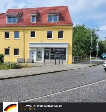 Foto - Ladengeschäft an Durchgangsstraße in der Altstadt