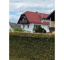 Gepflegte 3-Zimmer-DG-Wohnung mit Balkon, Stellplatz, Kellerraum - Wächtersbach