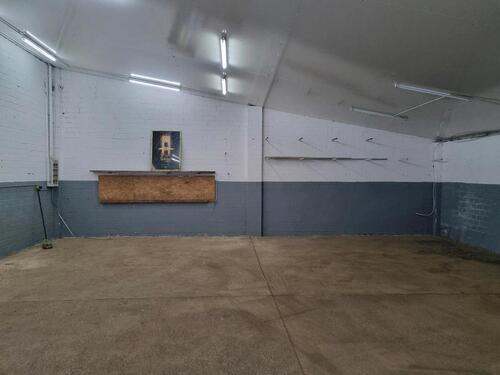 Foto - Lagerhalle 130qm in Eschweiler - 890,00&nbsp;EUR Kaltmiete, ca.&nbsp; 6,15&nbsp;m&sup2;