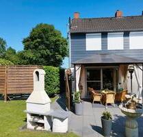 Modern. Reihenendhaus mit großen Grundstück, Garage & Terrasse - Osterholz-Scharmbeck