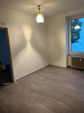 Foto - 2-Zi.-Wohnung im EG - 600,00 EUR Kaltmiete, ca.  62,00 m²