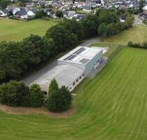 Industriehalle mit Freifläche im Kreis Olpe zu vermieten - Wenden