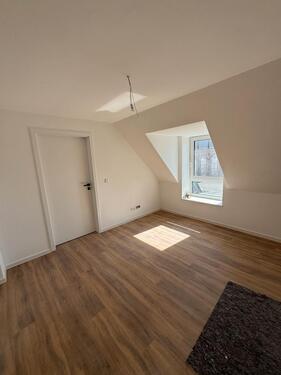 Foto - Frisch nach Sanierung: Helle 2-Zimmer-Wohnung, gehoben