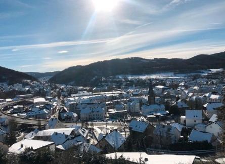 Foto - Eiringhausen: Renovierte Wohnung mit Terrasse & Ausblick