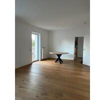 Schöne 3-Zimmer Wohnung mit Balkon, Garten und Garage - Schiffweiler