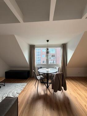 Foto - 2 Zimmer Wohnung - 1.350,00&nbsp;EUR Kaltmiete, ca.&nbsp; 45,00&nbsp;m&sup2;