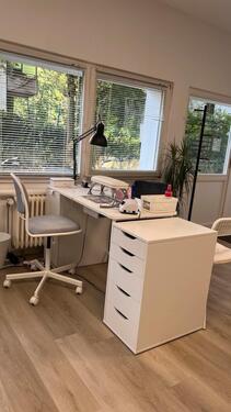 Foto - Arbeitsplatz für Maniküre und Pediküre zu vermieten