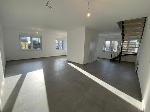 Foto - Wohnung zu vermieten 4 ZKB - 1.180,00 EUR Kaltmiete,