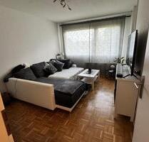 Renoviert gute Lage helle Wohnung Einbauküche modernes Bad Aufzug - Krefeld Benrad