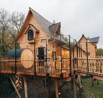 Luxuriöse Baumlodge mit Sauna - 253,00 EUR Kaltmiete, in Wuppertal (PLZ: 42103) Elberfeld Luxuriöse Baumlodge mit Sauna - 253,00 EUR Kaltmiete, in Wuppertal (PLZ: 42103) Elberfeld