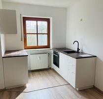 Helle & moderne 1-Zimmer-Wohnung mit Küche und Balkon in DEG - Deggendorf