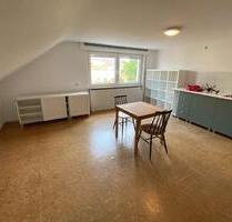 Einzimmerwohnung ab April zu vermieten, Unterensingen