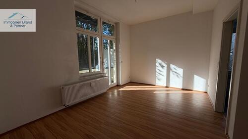 Foto - Einbauküche 3-Raum- mit Stellplatz!