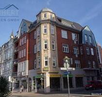 Elmshorn: Stilvolle Altbauwohnung in Top-City-Lage – perfekt fürs Homeoffice!