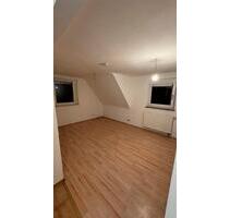 3 Zimmer Dachgeschosswohnung + Bühne im 2.OG 55qm - Aalen