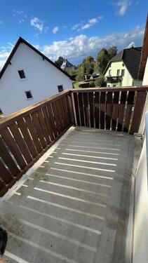 Foto - 3-Zi.-DG-Whg. mit 2 Balkonen und Stellplatz