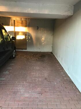Foto - Carport Stellplatz - Feldbehnstr 50 QUI - 150 Meter vom Bahnhof