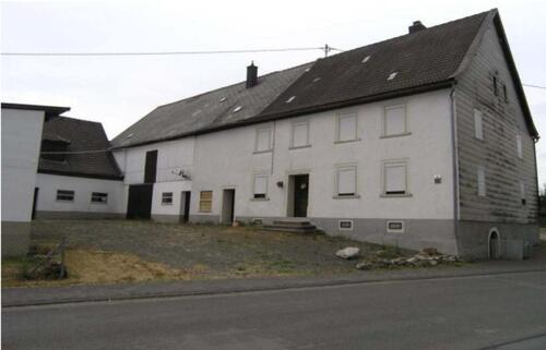 Foto - Wohn- und Wirtschaftsgebäude, Einfamilienhaus in Brücken