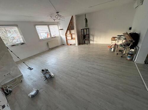 Foto - 4 Zimmer Wohnung mit Balkon - 680,00&nbsp;EUR Kaltmiete, ca.&nbsp; 120,00&nbsp;m&sup2;