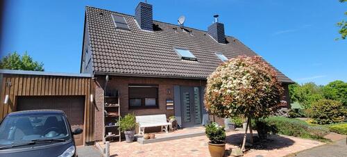 Foto - Doppelhaushälfte mit Garage - 297.000,00&nbsp;EUR Kaufpreis, ca.&nbsp; 120,00&nbsp;m&sup2;