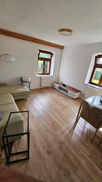 Foto - Meerbusch: Stilvoll möblierte 2-Zimmer-Wohnung im Grünen