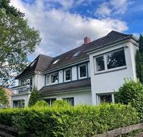 Komplettes Obergeschoß mit Dachterrasse in Henstedt-Ulzburg!