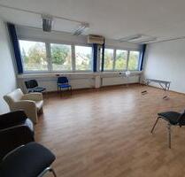 33689 Bielefeld-Sennestadt an der A2 Büroräume mit 36 m² im 1. OG zu vermieten