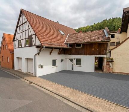 Foto - Zwei Häuser, viele Möglichkeiten – Wohnen & Vermieten in Breuberg