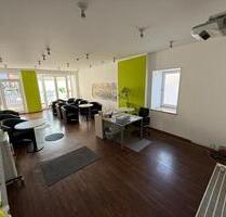 Ladeneinheit in Wohn-Geschäftshaus Stadtkern Bogen